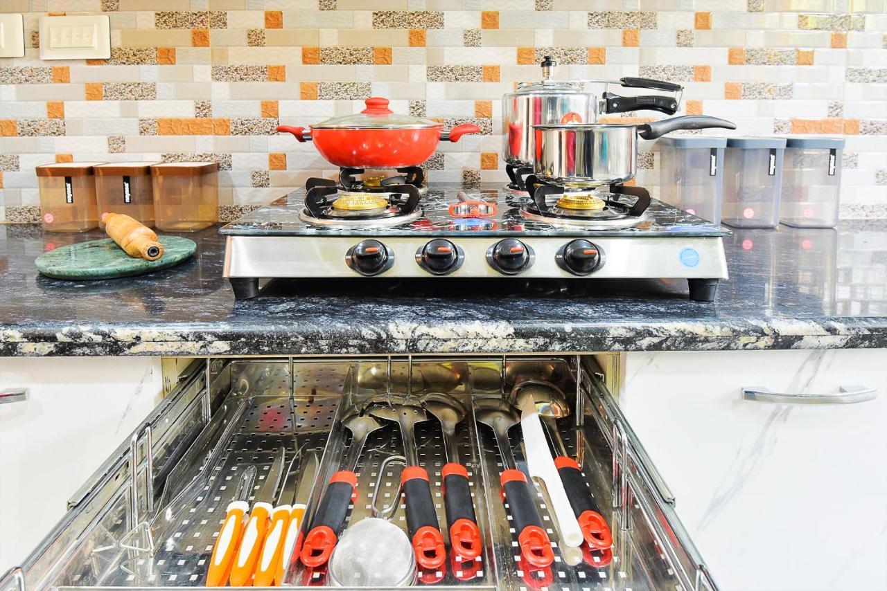 Bedchambers Serviced Apartments, Sector 38 คูร์เคาน์ ภายนอก รูปภาพ